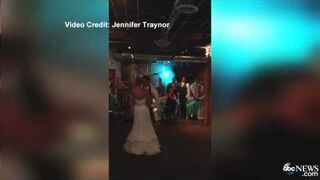 Pierwszy taniec sparaliżowanego żołnierza na wasalu