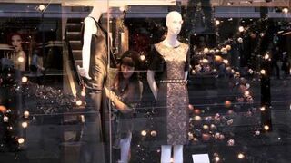 Niepełnosprawny manekin na wystawie. Bo kto z nas jest doskonały?