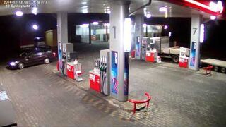 Odjechał z wężem LPG na Orlenie