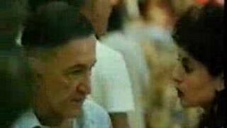 Ukryta kamera - sex z nieznajomą w supermarkecie