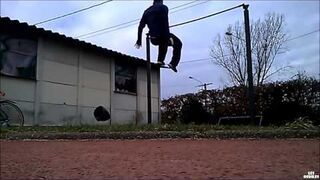 Salto na twarz!