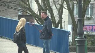 Przetrzepać Pani tyłek ? - Myszka.TV