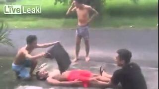 Wkręcony przy robieniu brzuszków