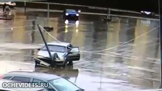 Słup na parkingu - facet!