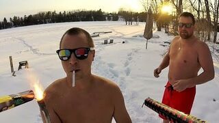 Zabawa dronem i fajerwerkami