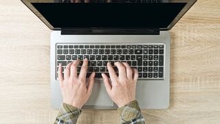 Jak szybko schłodzić przegrzewającego się laptopa